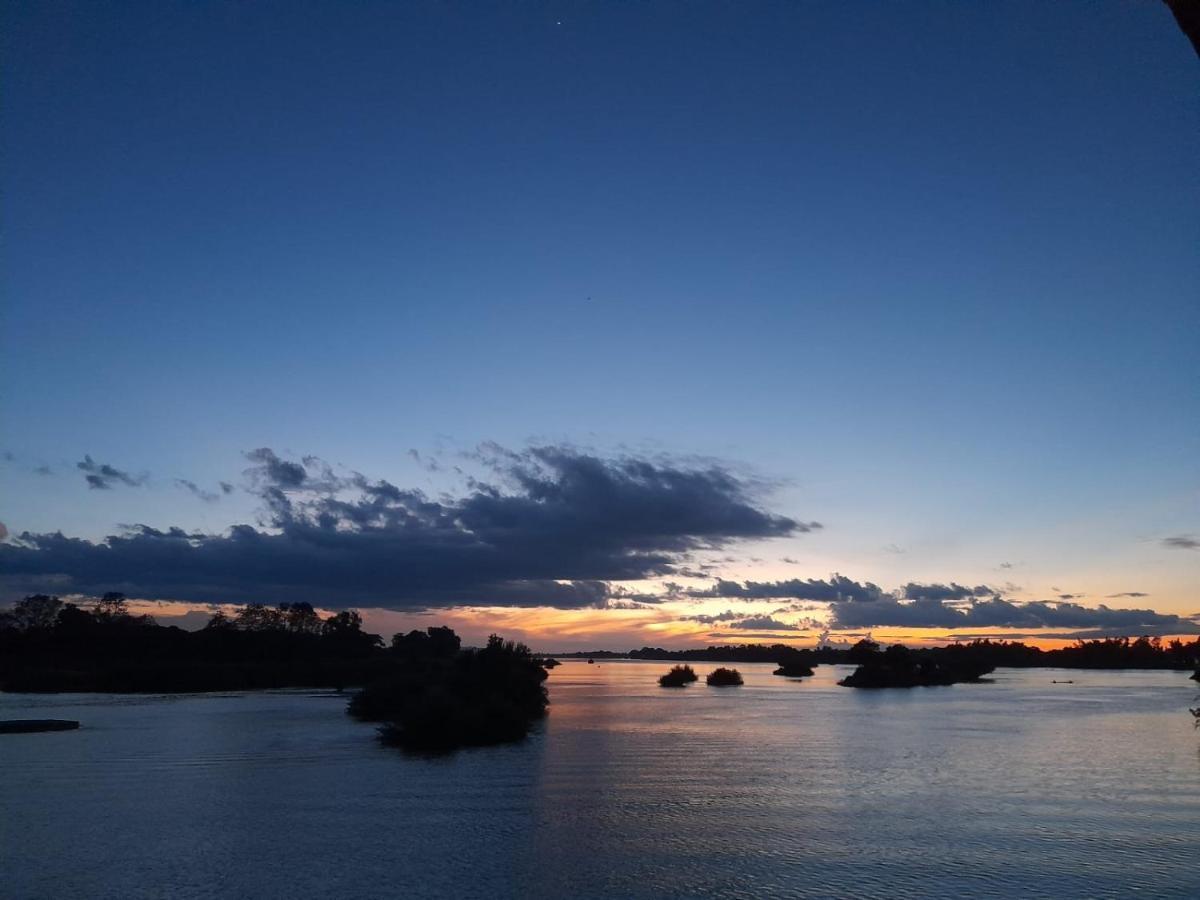 Отель Vixay Sunset View Dondet Ban Donsom Tai Экстерьер фото